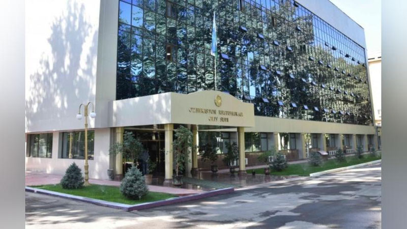 'Oliy sud tomonidan taqiqlangan manbalar ro`yxati e`lon qilindi'ning rasmi