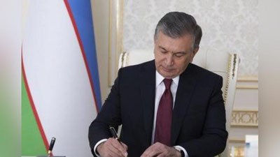 'Prezident yangi qarorni imzoladi'ning rasmi