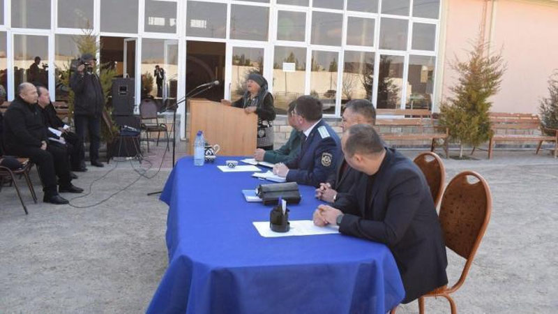 'Muborakda yangi kelinchakni temir bilan urib o`ldirilgani muhokama etildi'ning rasmi