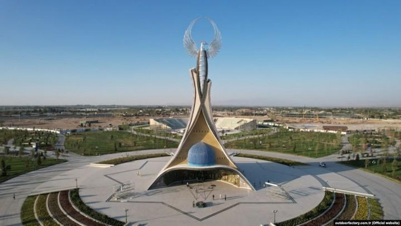 'Yangi O`zbekiston bog`iga olib boruvchi yo`l 1 oyga yopildi'ning rasmi