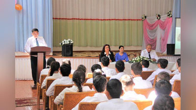 'Ichki ishlar organlari xodimlarining malakasini oshirish  bo`yicha  joylarda sayyor o`quv yig`inlari o`tkazilmoqda'ning rasmi