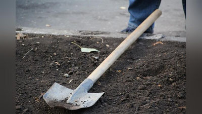 '“O`z bolasining qotili” degan isnoddan qo`rqib, murdani erto`laga ko`mib ustini sementlagan otaga hukm o`qildi'ning rasmi