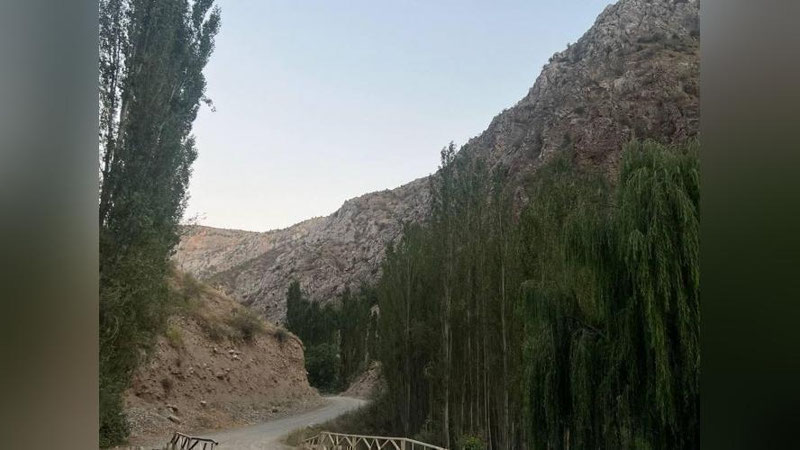 'Tog`li hududlarda yomg`ir yog`ib, momaqaldiroq bo`lishi mumkin'ning rasmi