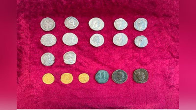 'Қарийб 25 дона қадимий тангаларнинг Ўзбекистондан олиб кетилишига чек қўйилди'ning rasmi