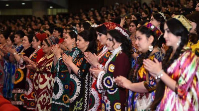 'Tojikistonda “milliy madaniyatga yot” kiyimlar kiyish taqiqlandi'ning rasmi