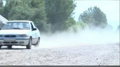 '“Yozda chang, qishda loy yo`llarga yana qancha chidash kerak?” Haqli e`tirozlarga sabab bo`lgan yana bir masalaga oydinlik kiritdik...'ning rasmi