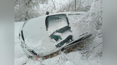 'Охангаронда "Nexia-3" чуқурга тушиб кетди'ning rasmi