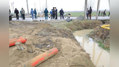 'Namanganda poezd va Zil to`qnashdi (foto)'ning rasmi