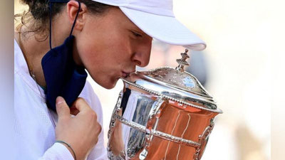 'Iga Svyontek "Rolan Garros" g`olibi bo`ldi'ning rasmi