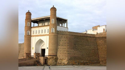 'Buxoro “Ark”ining 100 yil oldin vayron qilingan qismlari qayta tiklanadi'ning rasmi