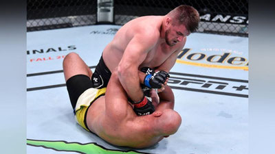 'UFC Fight Night 181. Romanov braziliyalik raqibini bo`g`ib qo`ydi'ning rasmi