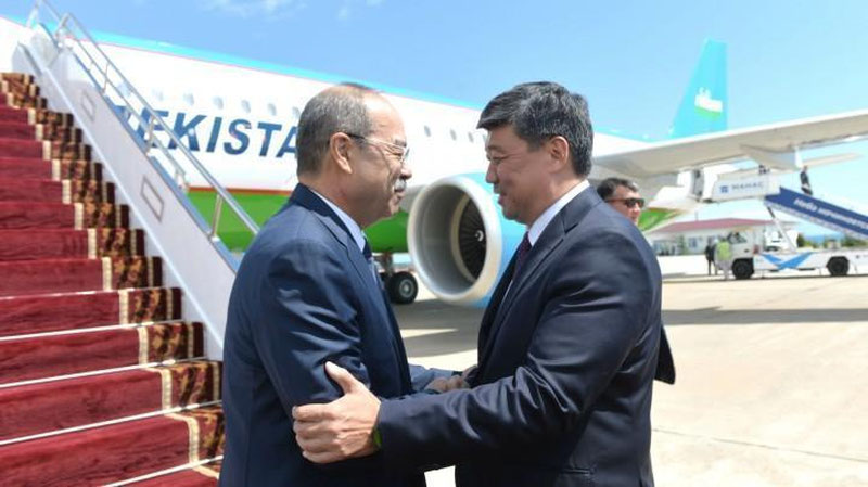 'Bosh vazir Abdulla Aripov amaliy tashrif bilan Qirg`izistonga bordi'ning rasmi