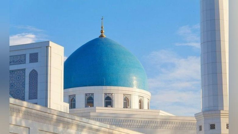 'Rasman! 9 iyul Qurbon hayiti bayrami etib belgilandi'ning rasmi