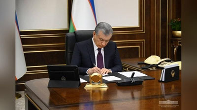 'Prezident Qirg`iziston bilan chegara va Andijon suv omboriga oid qonunlarni imzoladi'ning rasmi