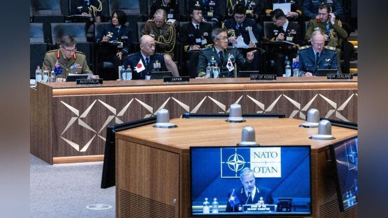 'Nemis siyosatchilari AQShning NATOdan chiqishni muhokama qilmoqda'ning rasmi