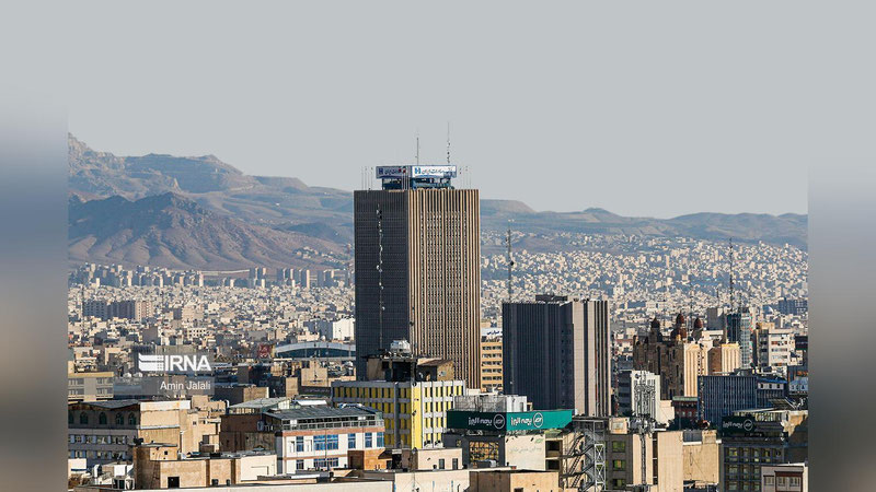 'Эронда жазирама сабабли барча давлат идоралари ва банклар ёпилди'ning rasmi