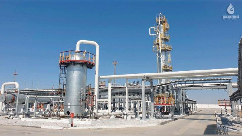'“Учқир” мажмуасида табиий газни олтингугурт бирикмаларидан тозаловчи навбатдаги қурилма ишга туширилди'ning rasmi
