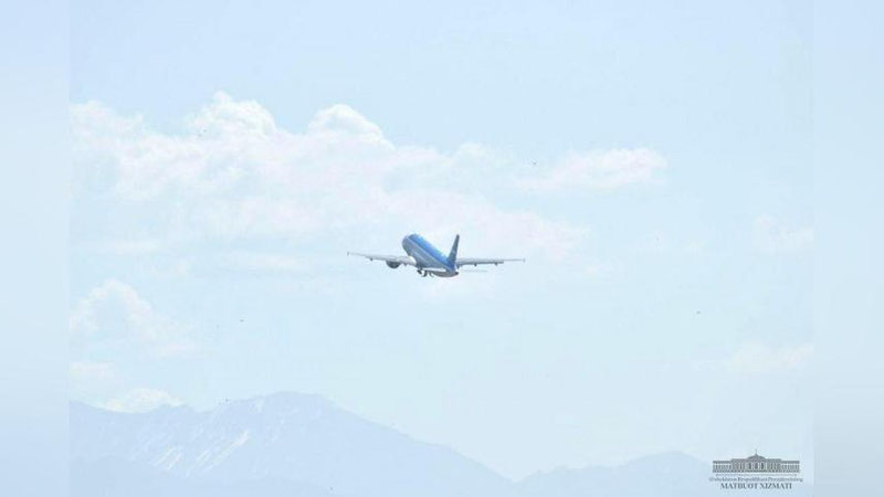 Изрображение 'Президент отбыл в Андижанскую область'