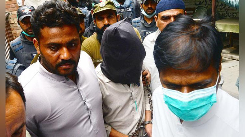 Professional BDSM fotosuratlari Yalangoch kokrak, 3 olcham