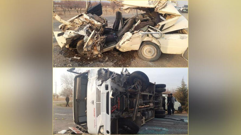 '"Руль бошқарувини йўқотгани сабаб..."   Катта тезликда "Isuzu" га урилган "Lada"  мажағланиб кетди'ning rasmi