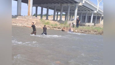 Изрображение 'В Ташкентской области спасатели помогли мальчику, застрявшему посреди реки, добраться до берега'
