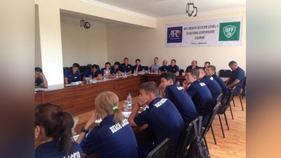 'Нукус шаҳрида пляж футболи бўйича ОФКнинг халқаро ўқув-курслари старт олди 'ning rasmi