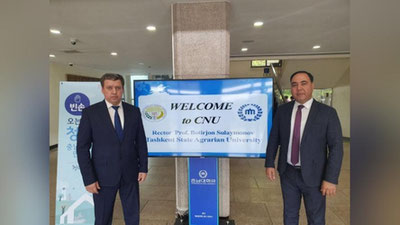 '​O`zbekistonlik olim Koreyada faxriy professor bo`ldi'ning rasmi