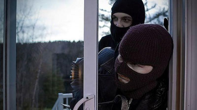 'Toshkentda niqob taqqan bosqinchilar fuqaroni qo`rqitib, 8300 AQSh dollarini oldi'ning rasmi