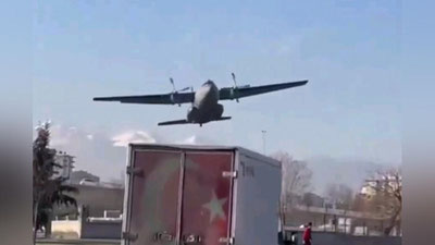 Изрображение 'Эпичные кадры из турецкого города Кайсери: военный самолет летит прямо над головами'