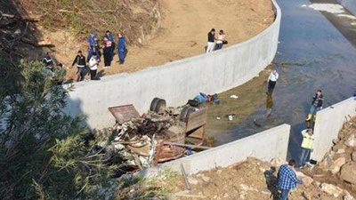 'Turkiyada noqonuniy muhojirlar bo`lgan avtomobil halokatga uchradi'ning rasmi