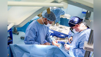 'Uch yurakli bola: Sankt-Peterburgda 11 yoshli bolaga ikkita yurak transplantasiya qilindi'ning rasmi