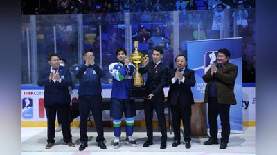 'Xokkey bo`yicha O`zbekiston U-18 jamoasi Osiyo va Okeaniya chempioni bo`ldi'ning rasmi