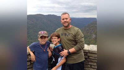 '​Birgina qo`ng`iroq AQShda yashovchi oilaga uzoq kutilgan baxtni olib keldi'ning rasmi