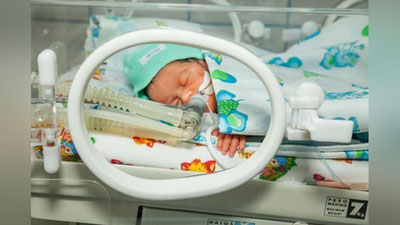 Изрображение 'Ежегодно в Республиканском перинатальном центре выхаживают 1500 недоношенных детей'