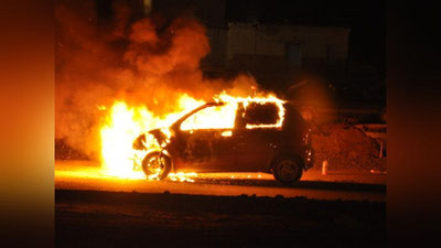 Изрображение 'В соцсетях: водитель Матиза поджег авто назло сотрудникам ДПС (видео)'