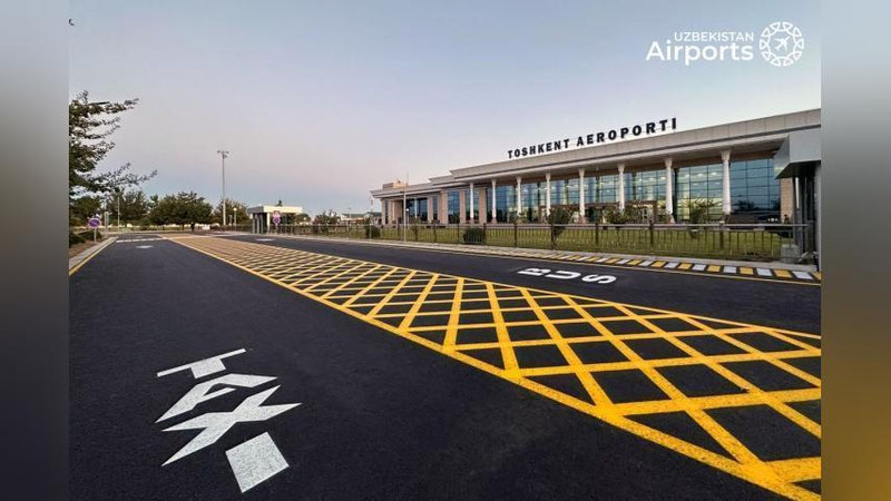 'Toshkent aeroporti mahalliy aviaqatnovlar terminalining old qismi rekonstruksiyadan so`ng yana ochildi'ning rasmi