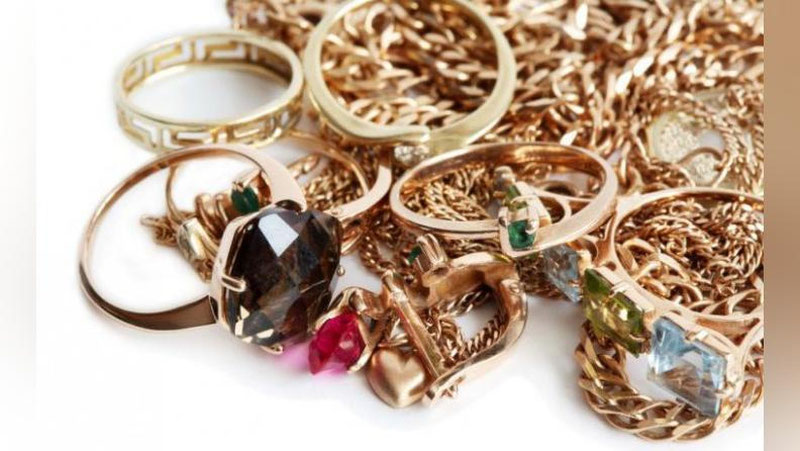 'TILLA VA ZARGARLIK BUYuMLARINING NOQONUNIY OLIB ChIQILIShIGA ChEK QO`YILDI'ning rasmi