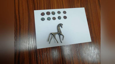 'Тўпаланг дарёсидан XV асрга оидлиги тахмин қилинаётган от ҳайкалчаси топилди'ning rasmi