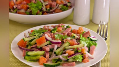 '​ТАИЛАНДЧА САЛАТ — УЙДА БОР МАҲСУЛОТЛАРДАН'ning rasmi