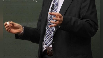 'Toshkentda o`quvchi qizlarga tegajog`liq qilgan maktab psixologi qamoqdan ozod qilingani va faoliyatini davom ettirayotgani aytilmoqda'ning rasmi