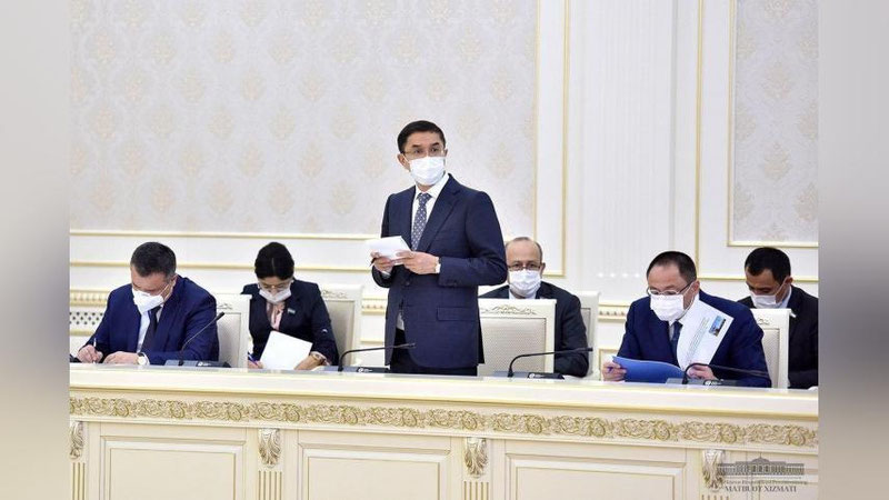 'Shavkat Mirziyoev tadbirkorlik faoliyatini boshlashga xalaqit berayotgan muammolarni hal etishga ko`rsatma berdi'ning rasmi