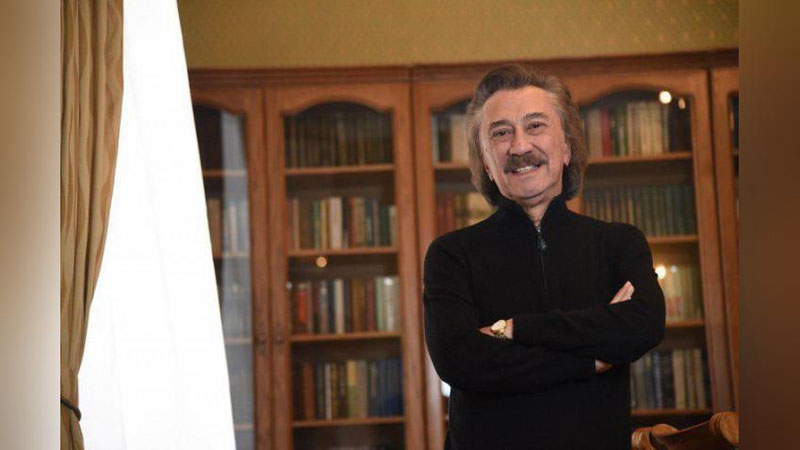 '​ФАРРУХ ЗОКИРОВ ЮКСАК БАҲО, ЧЕКСИЗ БАХТ ВА БИРИНЧИ МУҲАББАТ ҲАҚИДА'ning rasmi