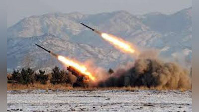 'Shimoliy Koreya ballistik raketalarning navbatdagi sinovini amalga oshirdi'ning rasmi