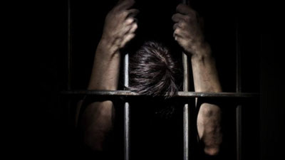 'O`zini “katta”ning jiyani deb tanishtirgan firibgarga hukm o`qildi'ning rasmi