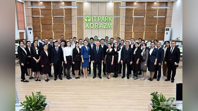 Изрображение 'Шавкат Мирзиёев ознакомился с Хорезмским филиалом IT-парка'