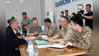 'Uy, bog`cha, kredit, xizmat joyini o`zgartirish... Mudofaa vaziri o`rinbosarining sayyor qabullari nihoyasiga etdi'ning rasmi