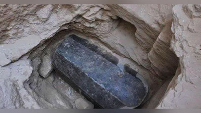 'Misrda bahaybat qadimgi daxma topildi (Video)'ning rasmi