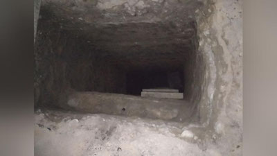 'Samarqandda uy egasi o`zi qazigan 4 metrli chuqurga  tushib ketdi'ning rasmi