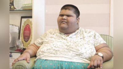 'Dunyodagi eng semiz o`smir bir sentnerga ozdi 'ning rasmi