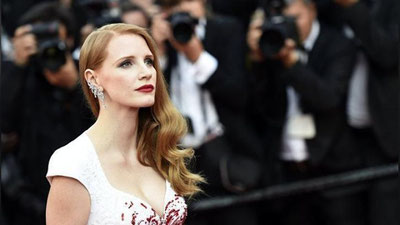 '2 DAQIQA KIPRIK QOQMAGAN AKTRISA HAMMANI HAYRATGA SOLDI'ning rasmi